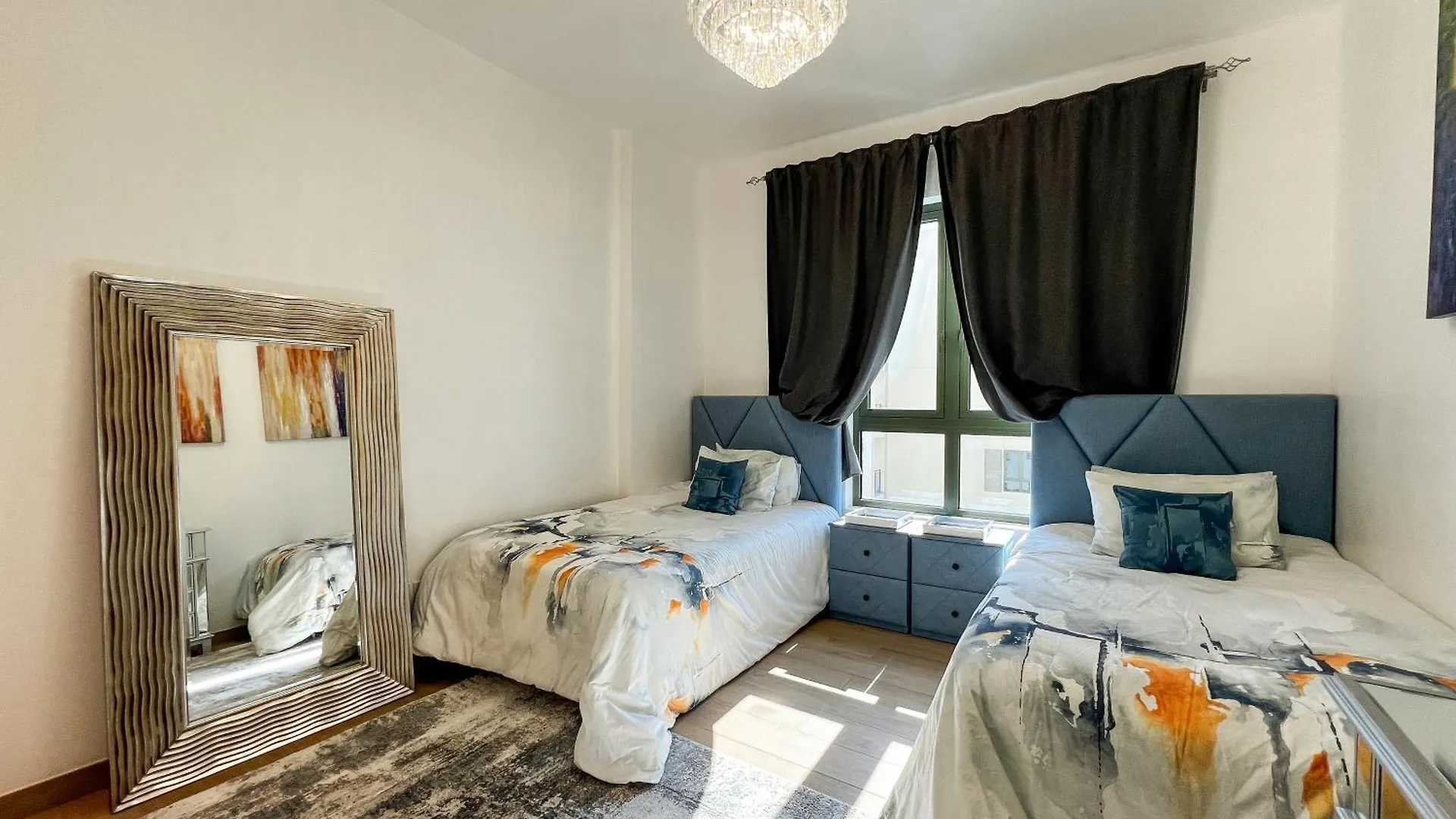Exquisite 2Br Apartment In La Cote Building 5 Dubai United Arab Emirates